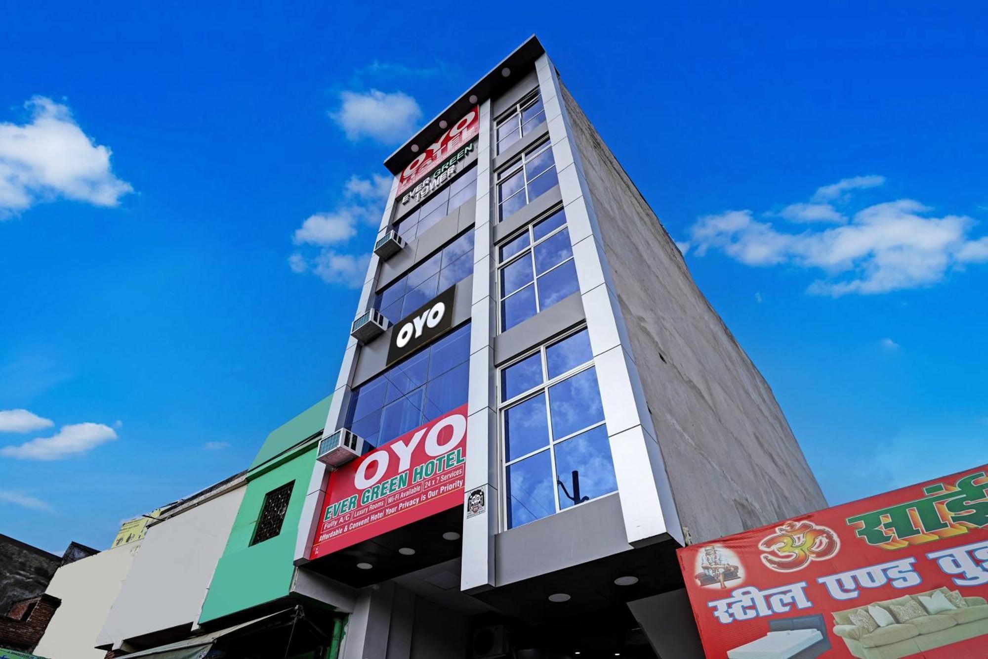 Oyo Flagship Evergreen Tower Hotel 가지아바드 외부 사진